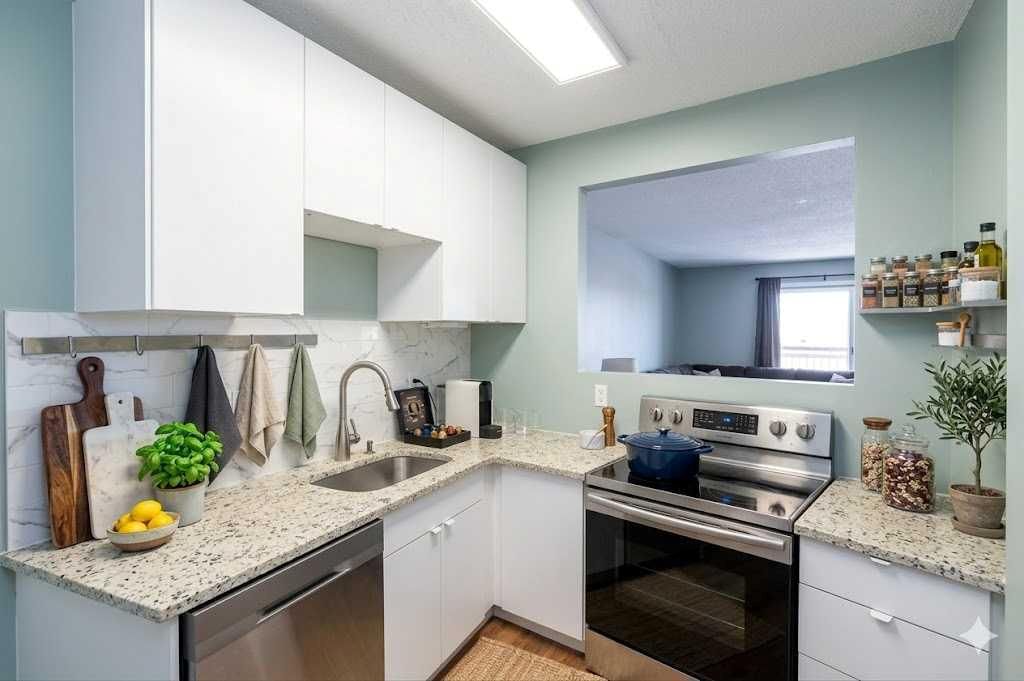 35B, 231 Heritage Drive SE, Calgary — photo 3 of 11