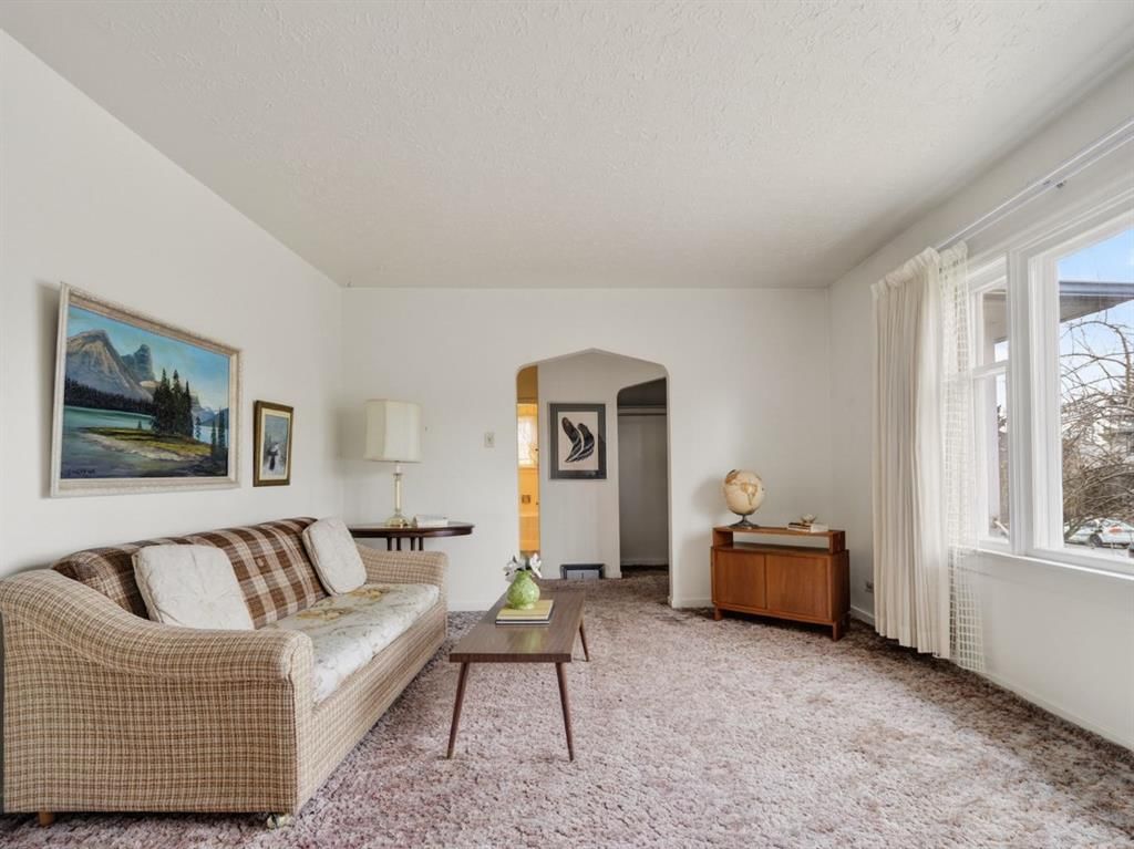 616 51 Avenue SW, Calgary — photo 5 of 49