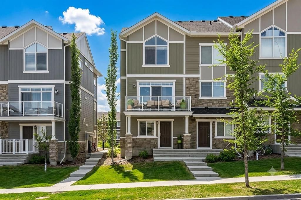 1617 Symons Valley Parkway NW, Calgary — main listing photo