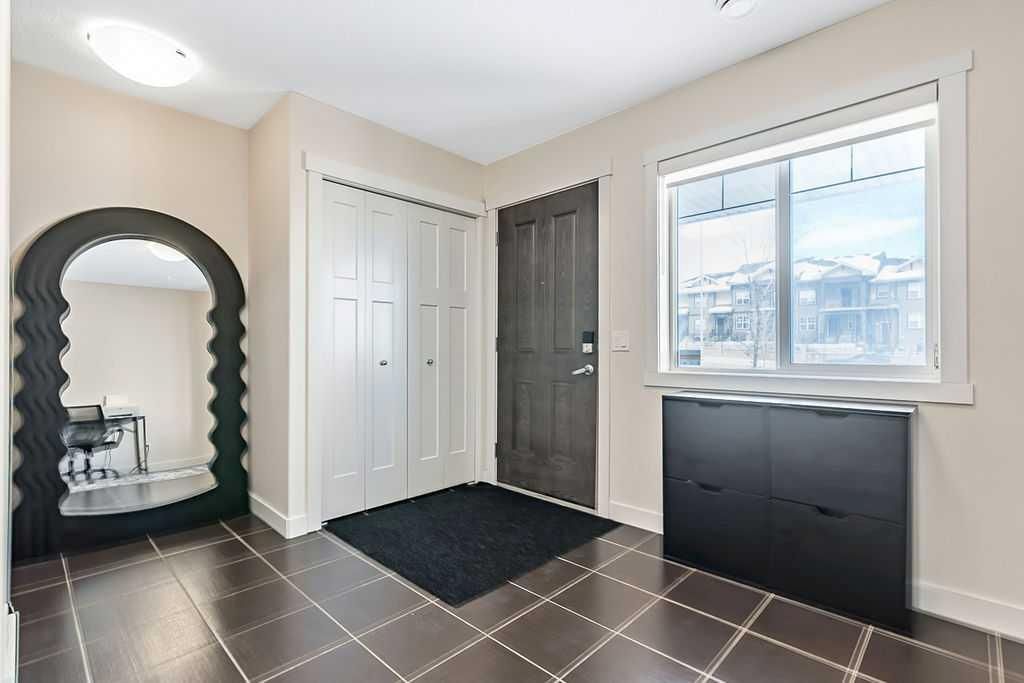 1617 Symons Valley Parkway NW, Calgary — photo 4 of 29