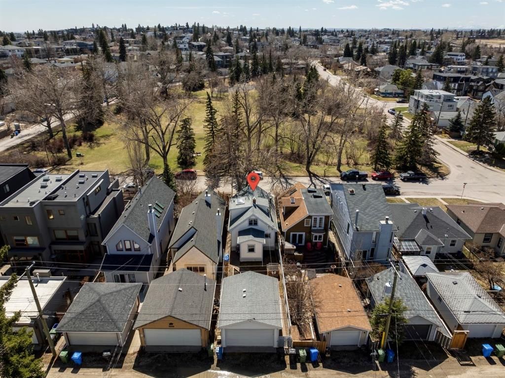 2230 22 Avenue SW, Calgary — photo 2 of 47