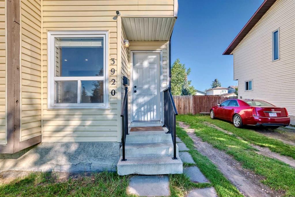 3920 44 Avenue NE, Calgary — photo 2 of 22