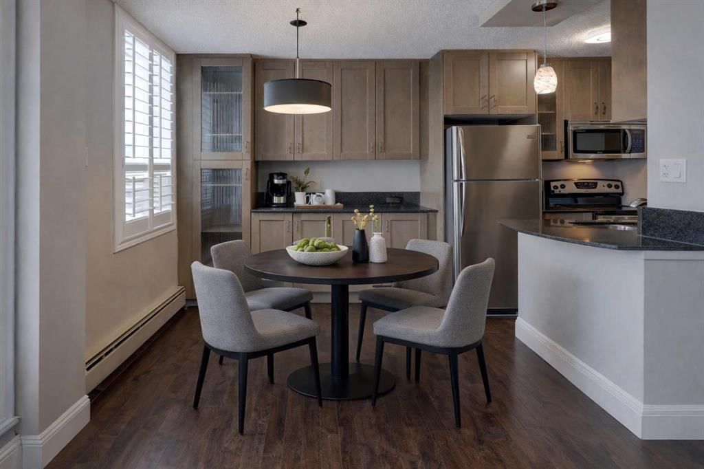 905, 733 14 Avenue SW, Calgary — main listing photo