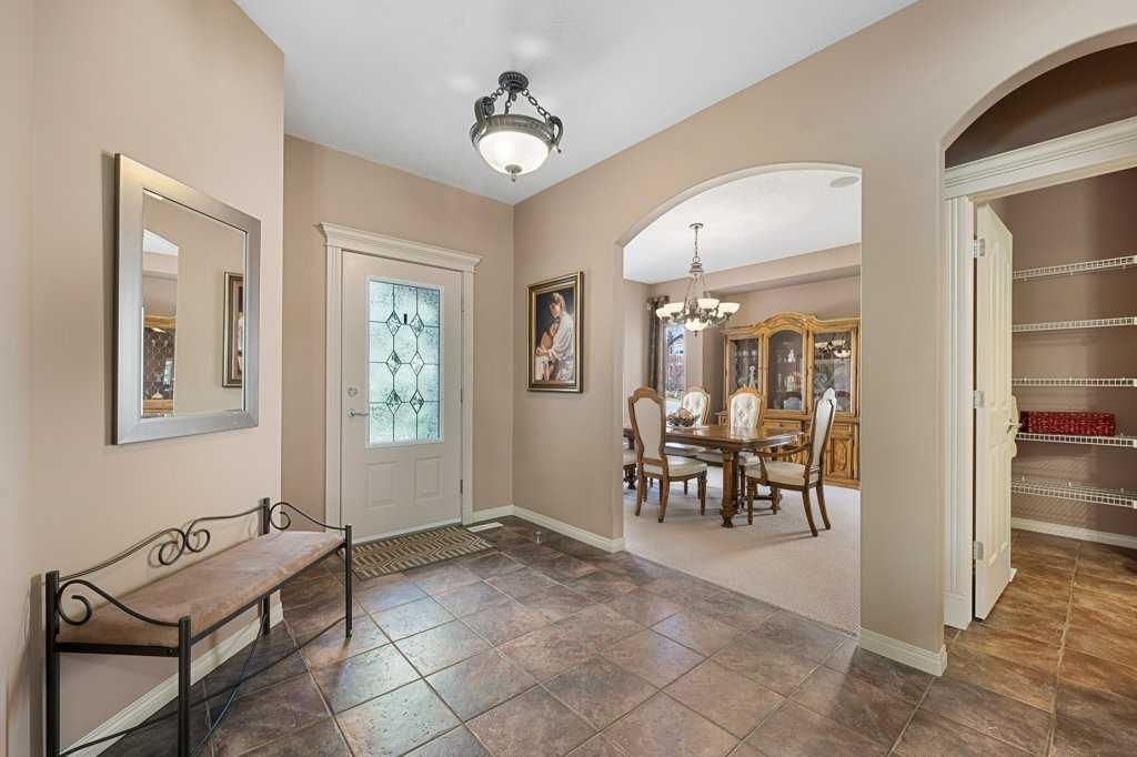 9 Tuscany Glen Way NW, Calgary — photo 3 of 46
