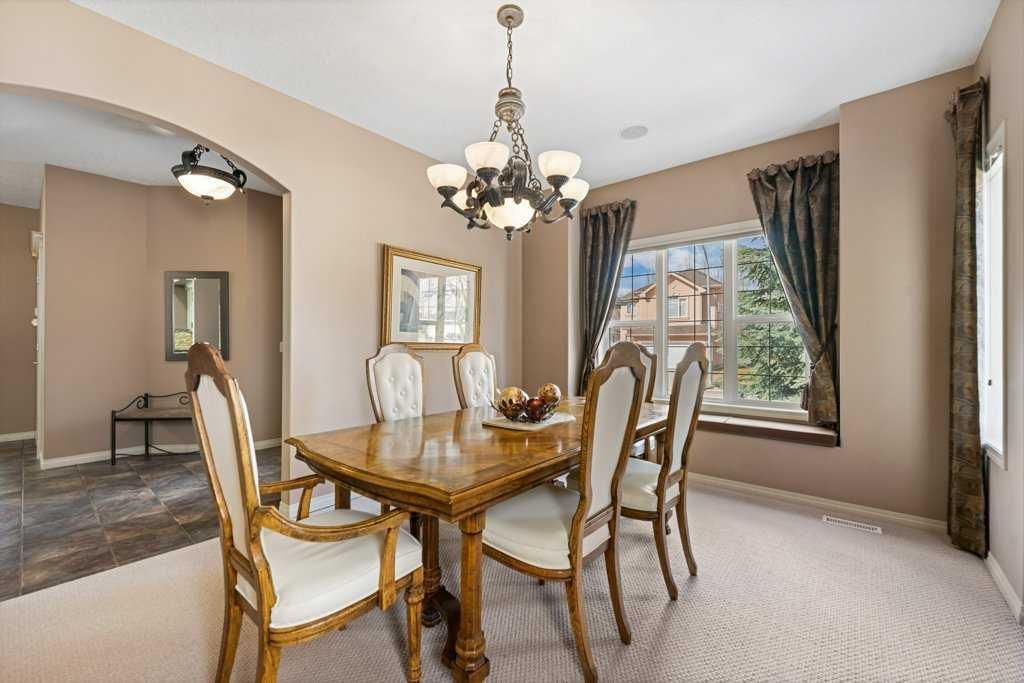 9 Tuscany Glen Way NW, Calgary — photo 5 of 46