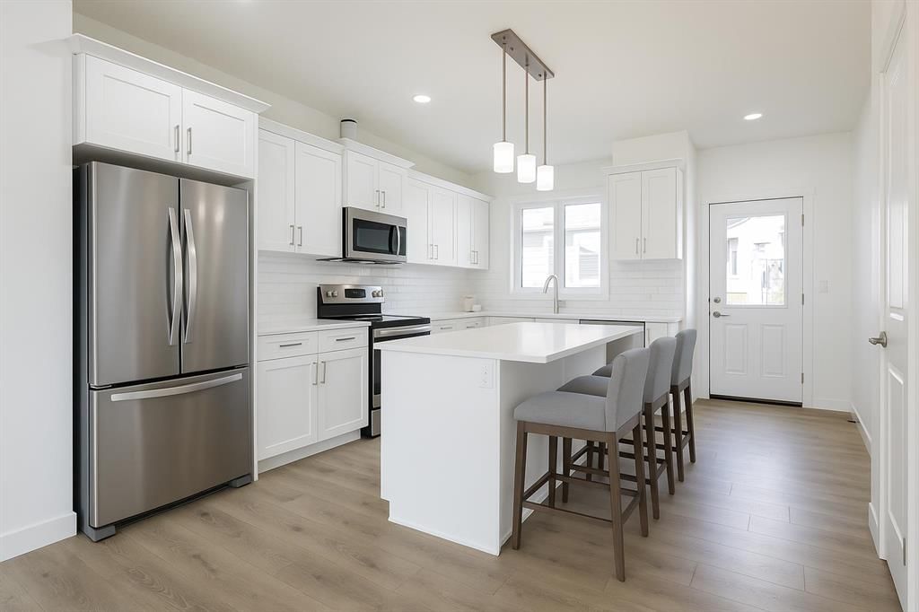 300 Belmont Boulevard SW, Calgary — photo 3 of 23