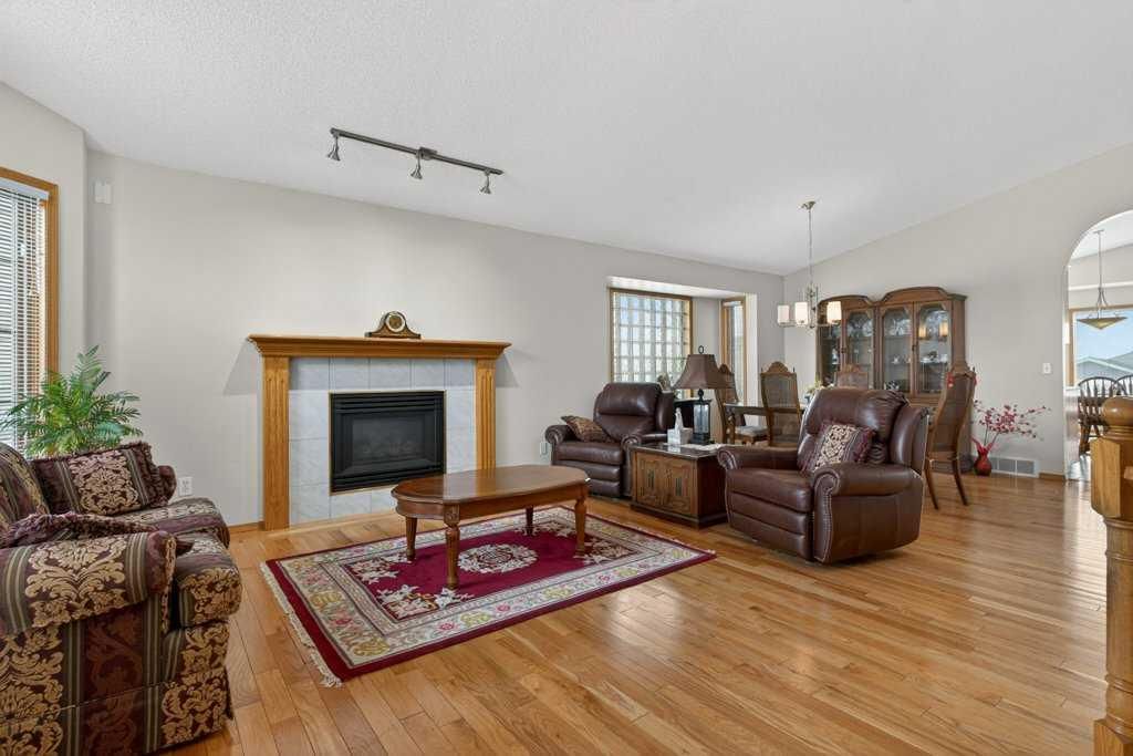 68 Arbour Wood Close NW, Calgary — photo 5 of 48