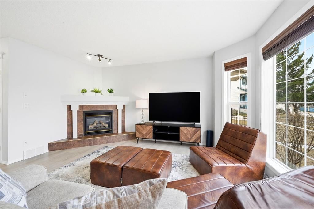 13 Coville Gardens NE, Calgary — photo 2 of 26