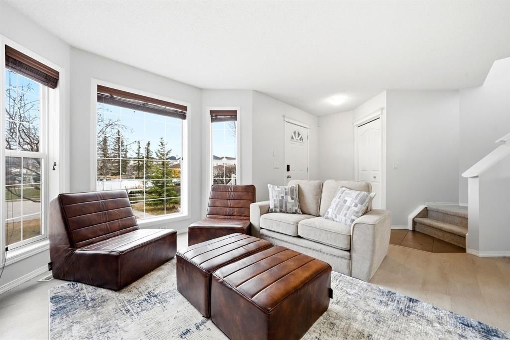 13 Coville Gardens NE, Calgary — photo 5 of 26