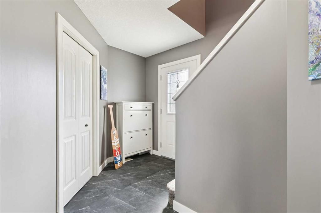 30 Bridlecrest Road SW, Calgary — photo 3 of 45