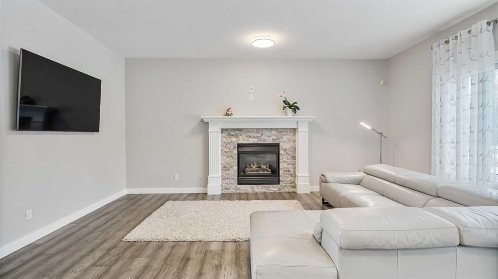 39 Mt Douglas Point SE, Calgary — photo 5 of 50