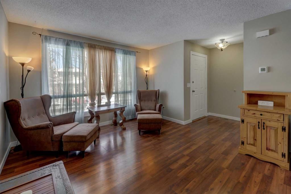 107 Macewan Park Way NW, Calgary — photo 4 of 30
