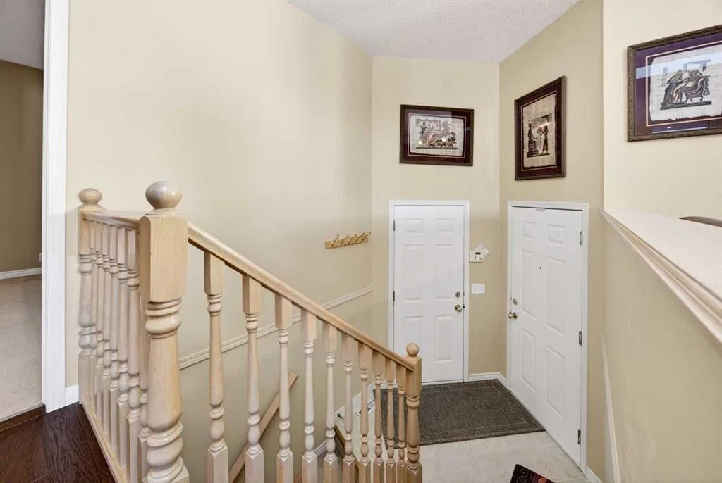 110 Citadel Crest Circle NW, Calgary — photo 3 of 50