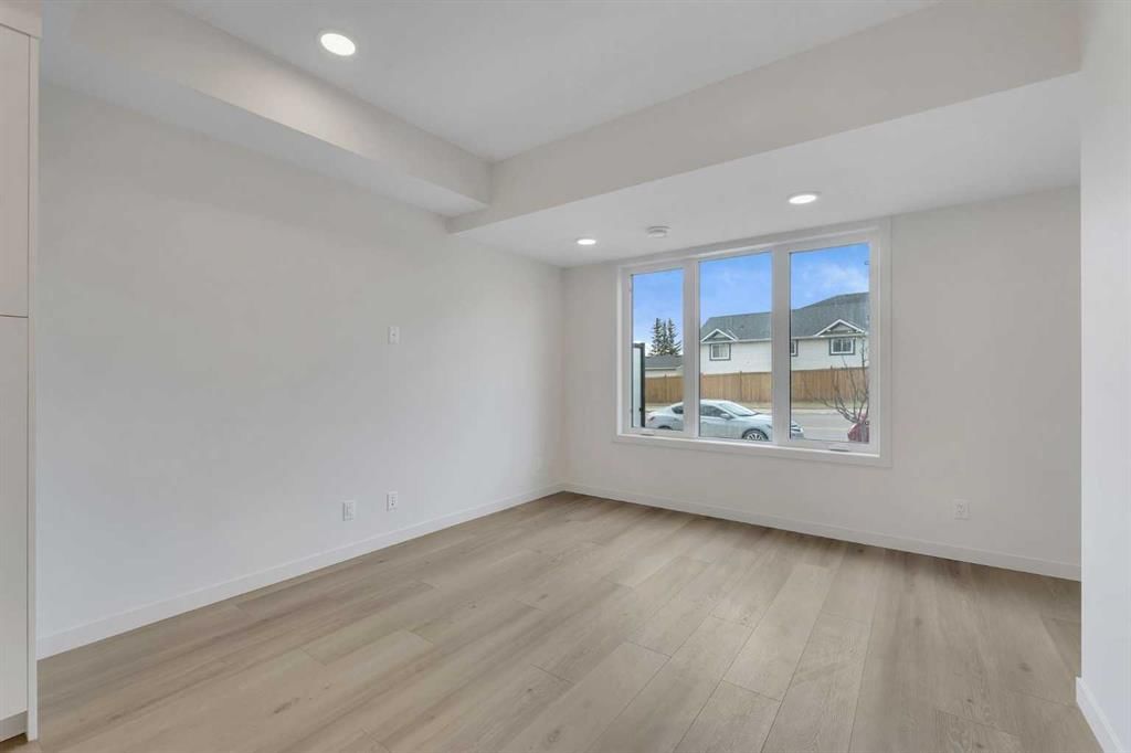 826 Arbour Lake Road NW, Calgary — photo 3 of 17