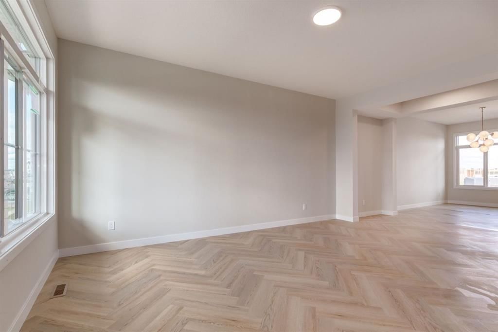 214 Sora Gardens SE, Calgary — photo 3 of 40