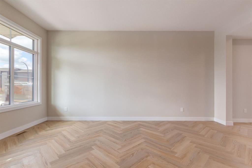214 Sora Gardens SE, Calgary — photo 4 of 40