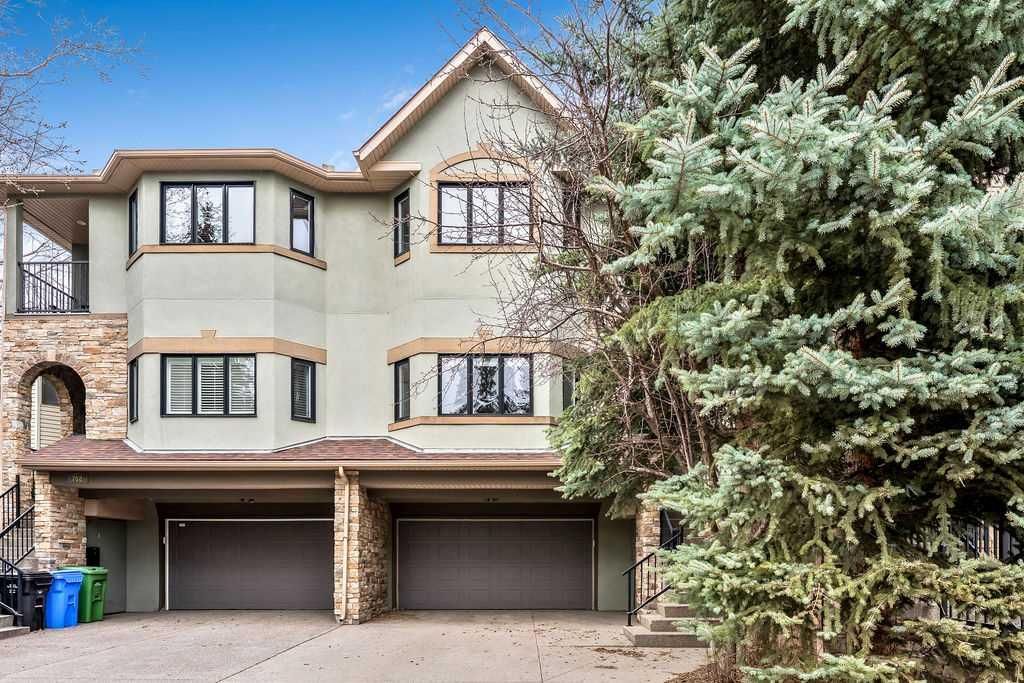 706 3 Avenue NW, Calgary — photo 2 of 41