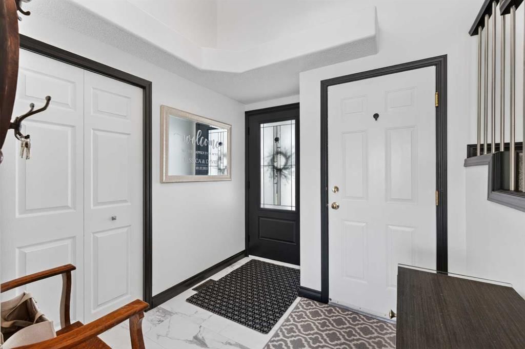 14 Covewood Place NE, Calgary — photo 3 of 41