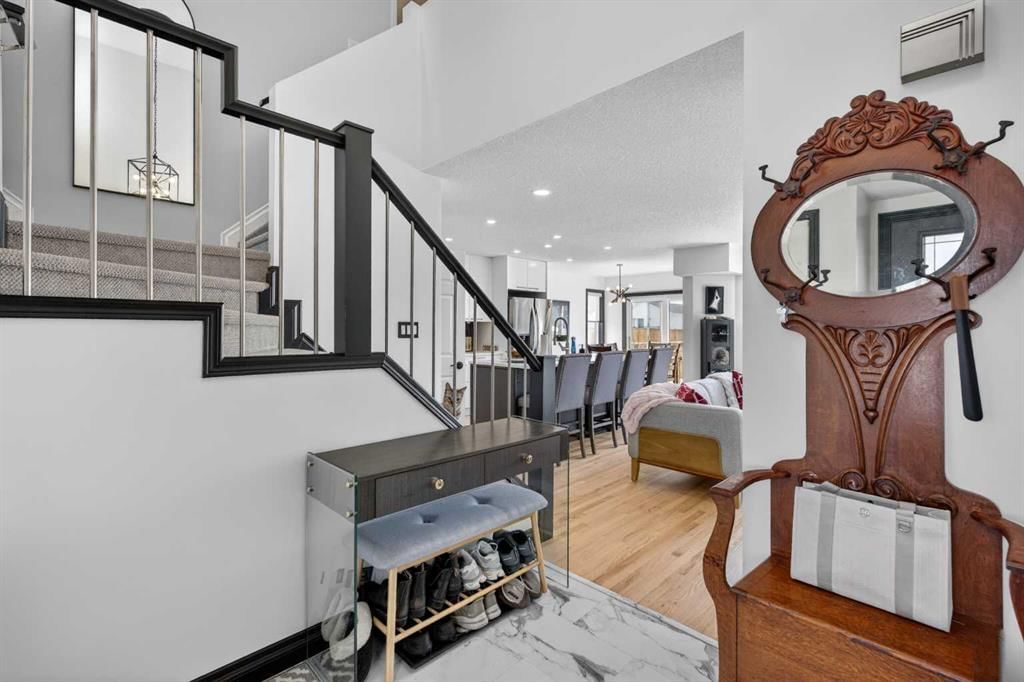 14 Covewood Place NE, Calgary — photo 4 of 41