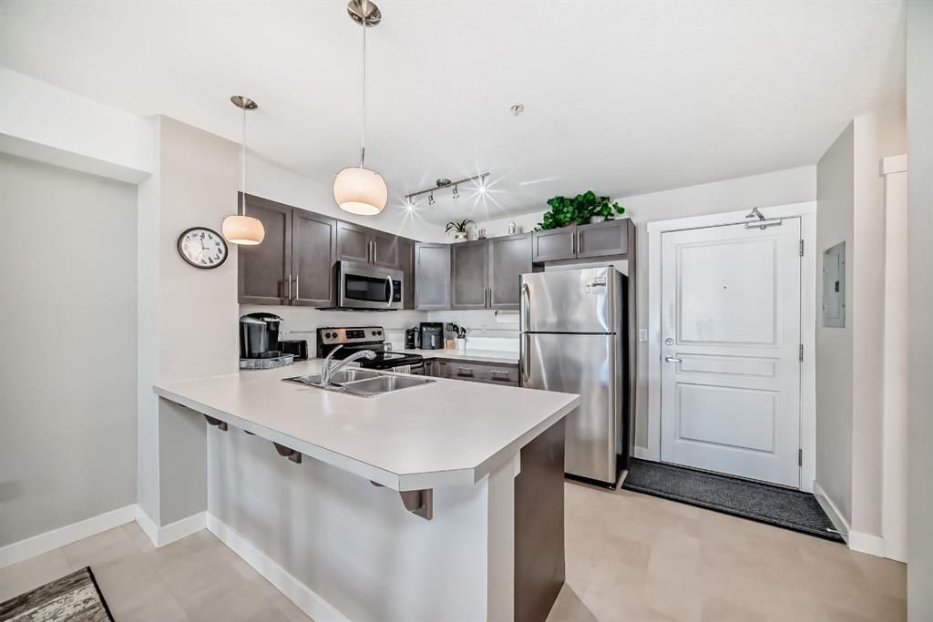 313, 2300 Evanston Square NW, Calgary — photo 2 of 18