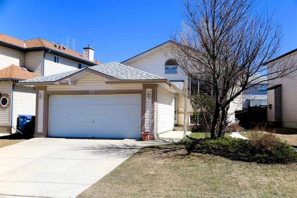 21 Citadel Crest Circle NW, Calgary — main listing photo