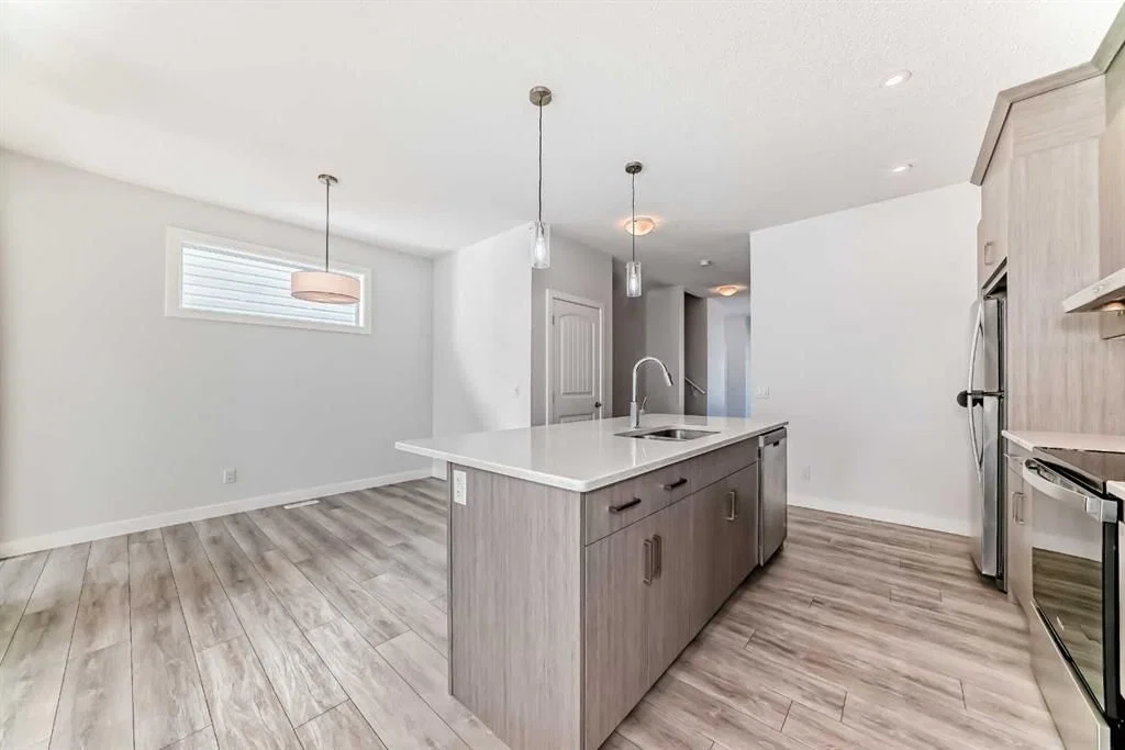 121 Ambleside Heath NW, Calgary — photo 4 of 45