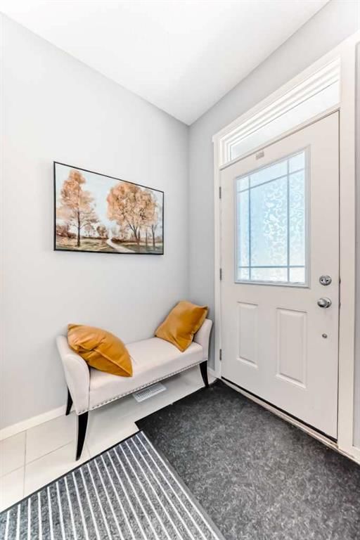 462 Walgrove Way SE, Calgary — photo 2 of 47