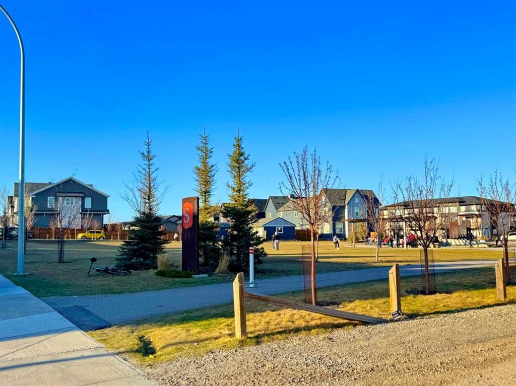 55 Savanna Park NE, Calgary — photo 2 of 33