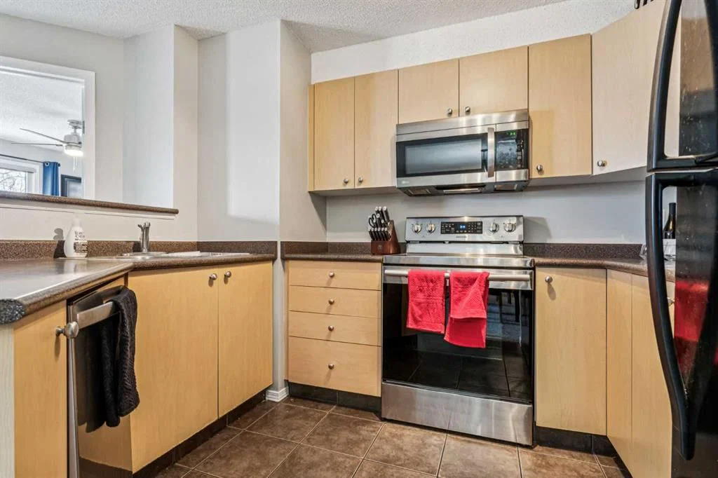 2211, 2371 Eversyde Avenue SW, Calgary — photo 5 of 19