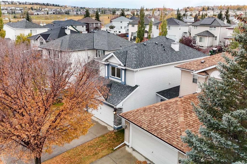 17 Hidden Close NW, Calgary — photo 3 of 50