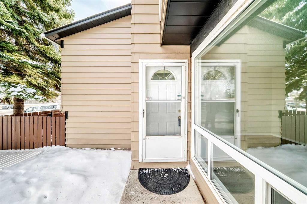 56, 7205 4 Street NE, Calgary — photo 2 of 20