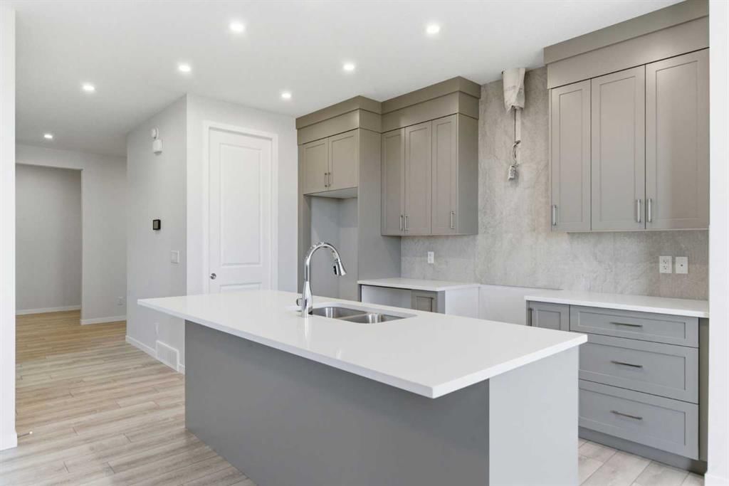 623 Buffaloberry Manor SE, Calgary — photo 5 of 42