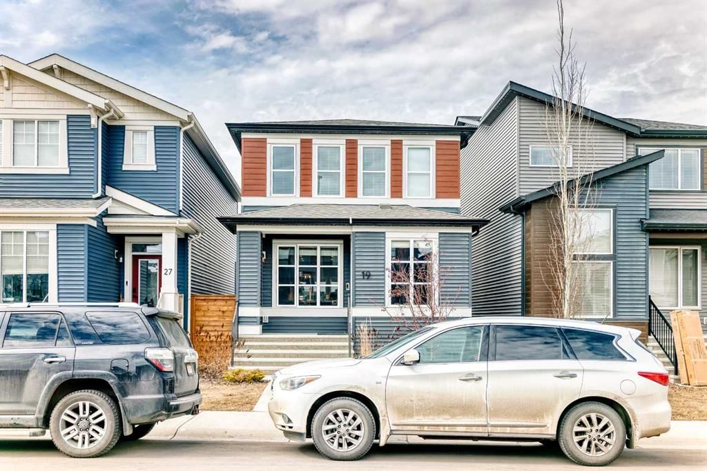 19 Rowley Common NW, Calgary — photo 2 of 49