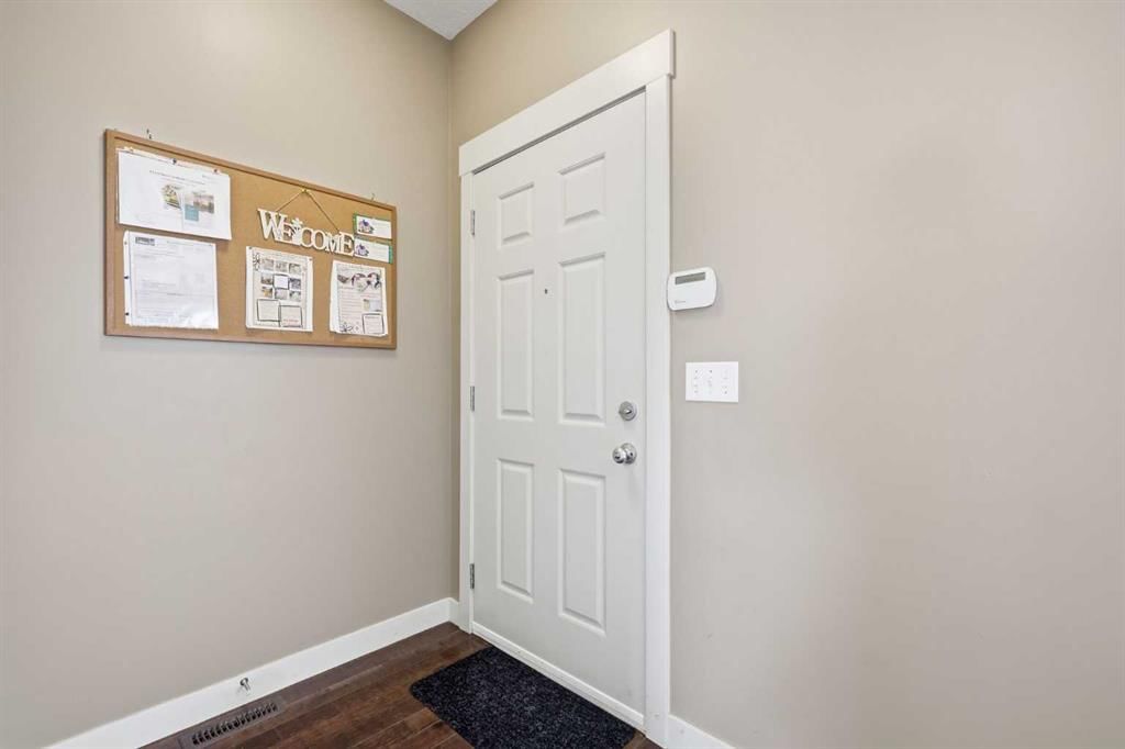 338 Skyview Ranch Road NE, Calgary — photo 3 of 37