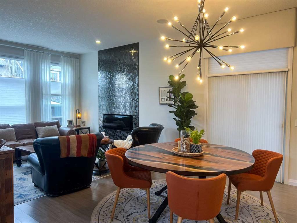 366 Mahogany Boulevard SE, Calgary — photo 5 of 33