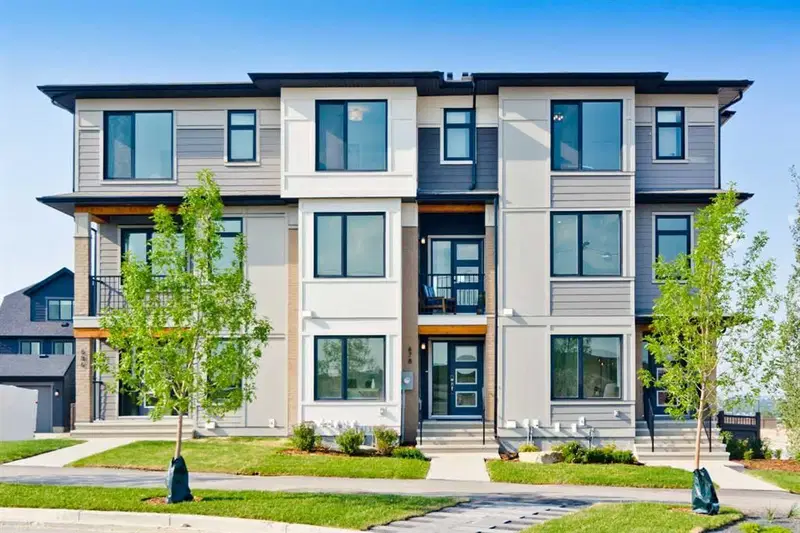 261 Bighorn Avenue SW, Calgary — recently sold townhome