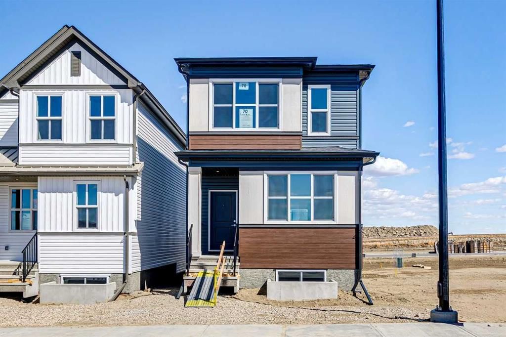 70 Lucas Heath NW, Calgary — main listing photo