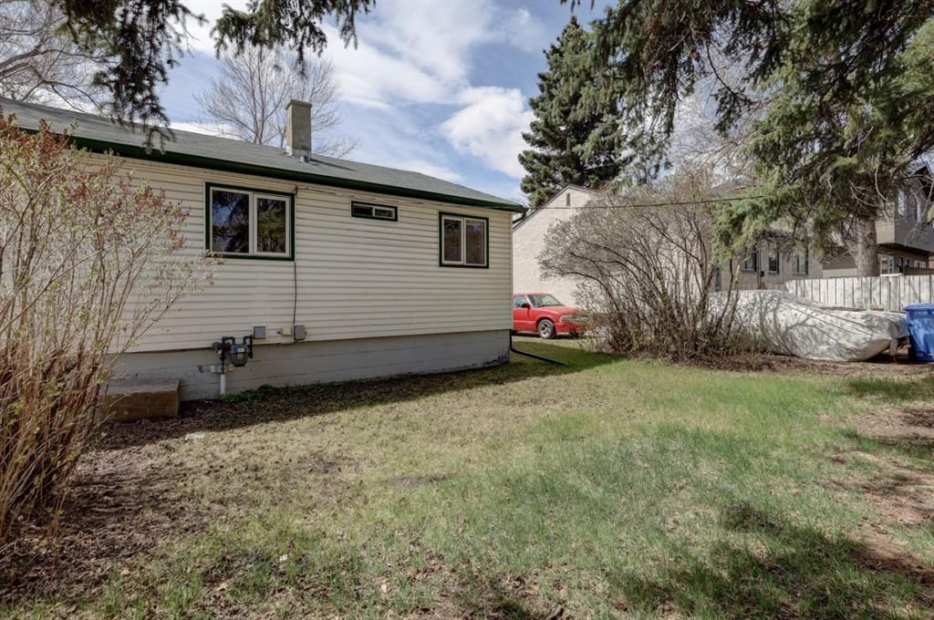3432 3 Avenue NW, Calgary — photo 5 of 45