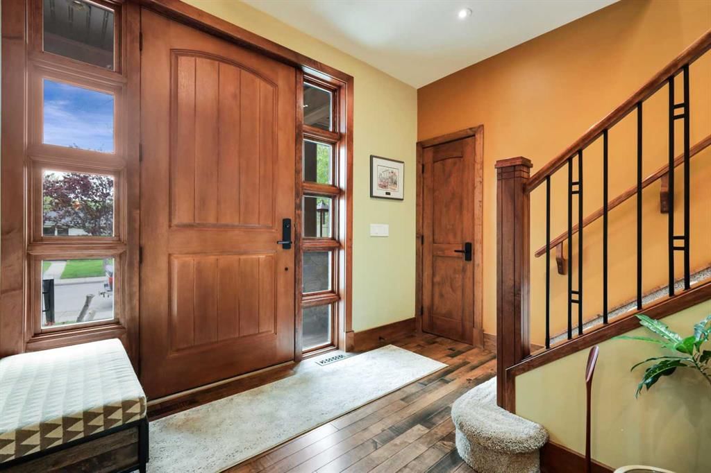 2908 7 Avenue NW, Calgary — photo 3 of 49