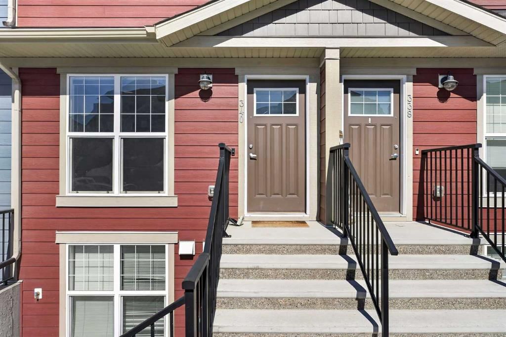340 Cranbrook Square SE, Calgary — photo 3 of 39
