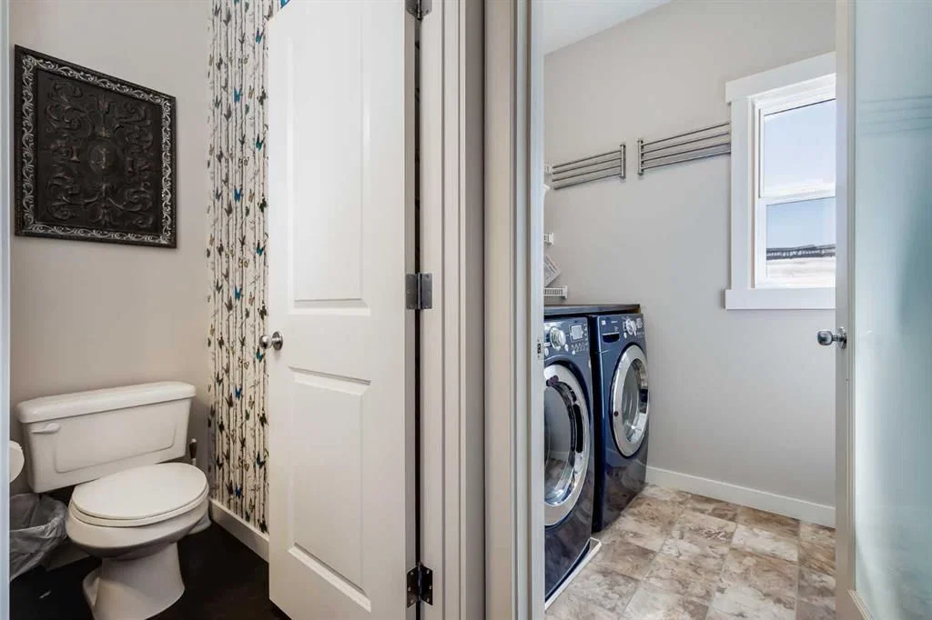 2 Elgin Meadows Green SE, Calgary — photo 5 of 43