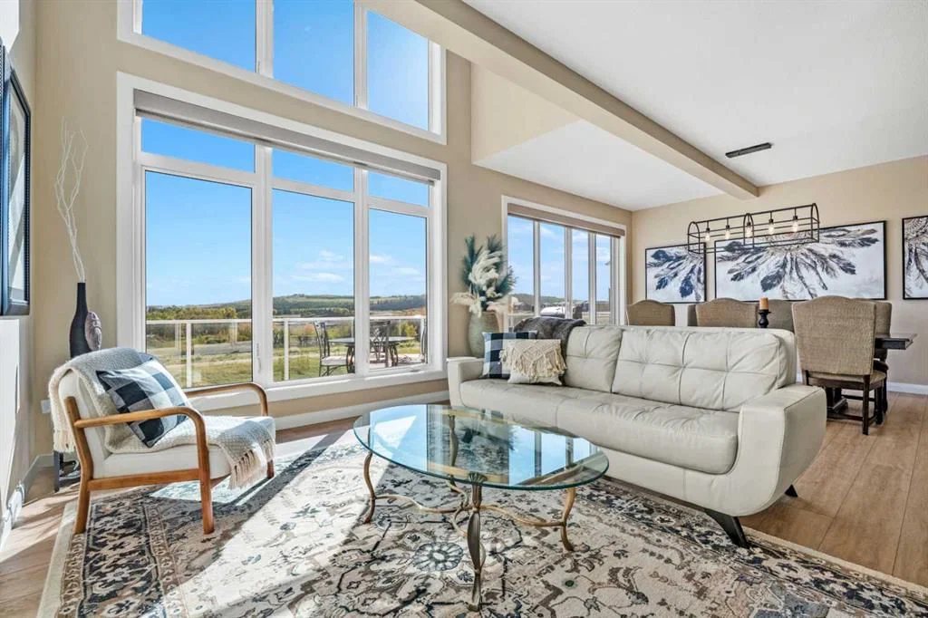 51 Creekstone Way SW, Calgary — photo 3 of 50