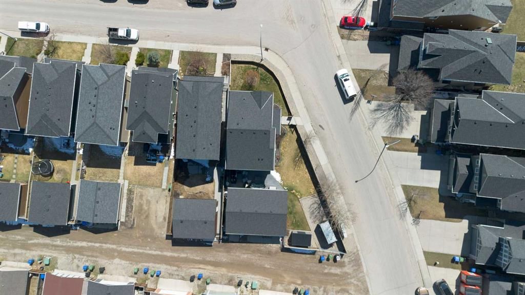 210 Silverado Plains Circle SW, Calgary — photo 4 of 45