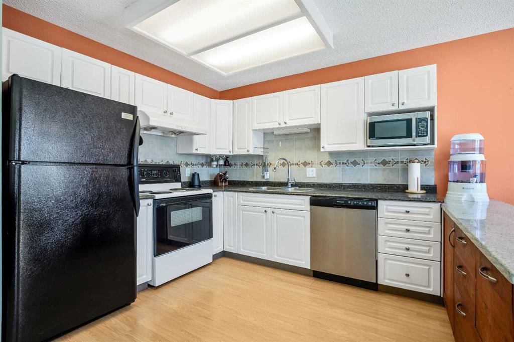 240 27 Avenue NW, Calgary — photo 5 of 50