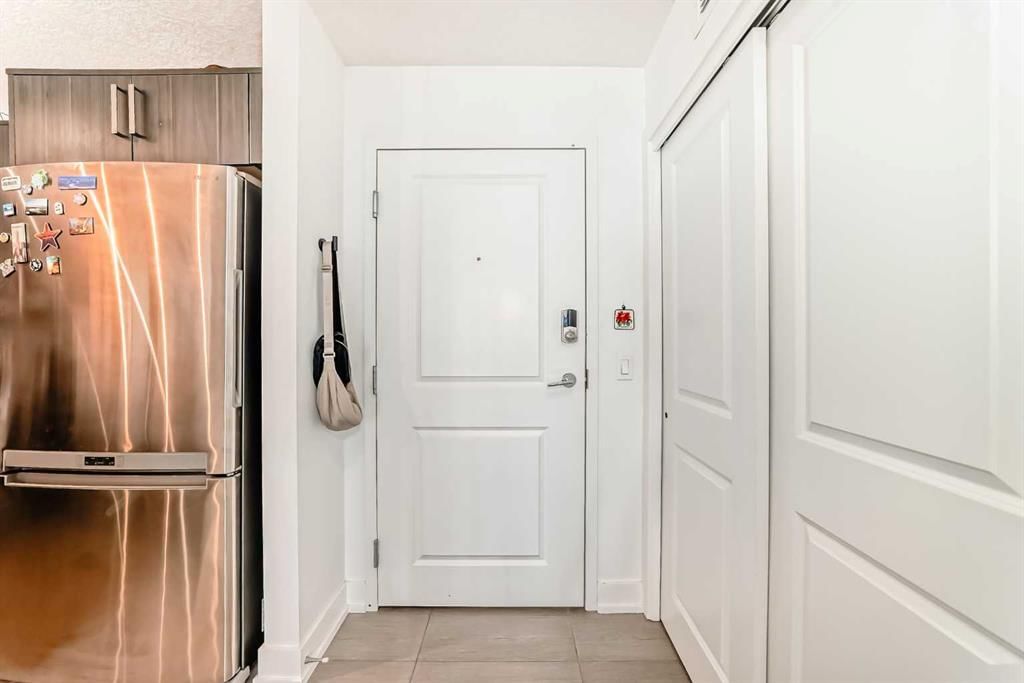 210, 611 Edmonton Trail NE, Calgary — photo 4 of 48