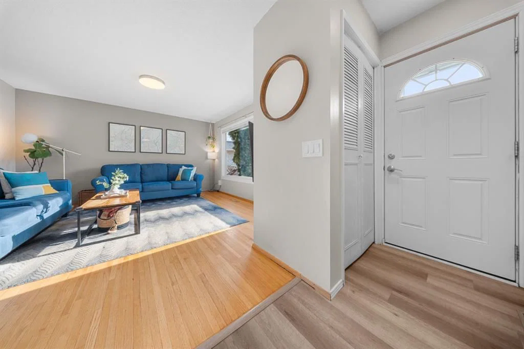 128 Allandale Close SE, Calgary — photo 3 of 40