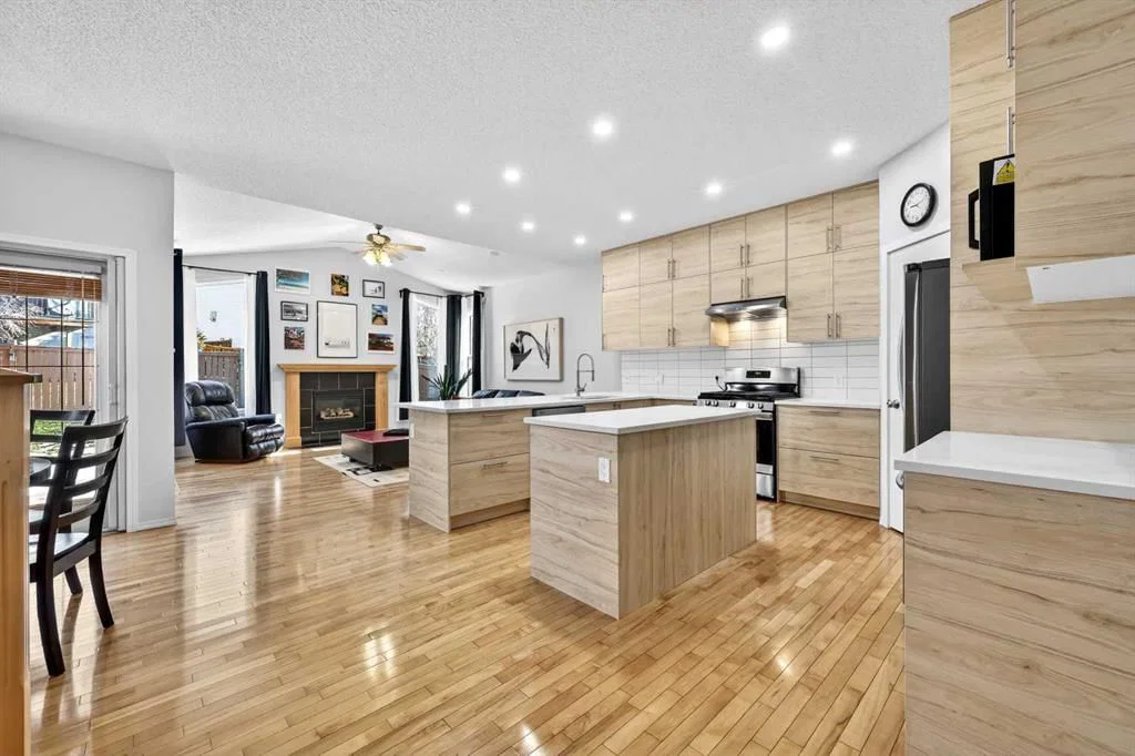 865 Citadel Way NW, Calgary — photo 4 of 50