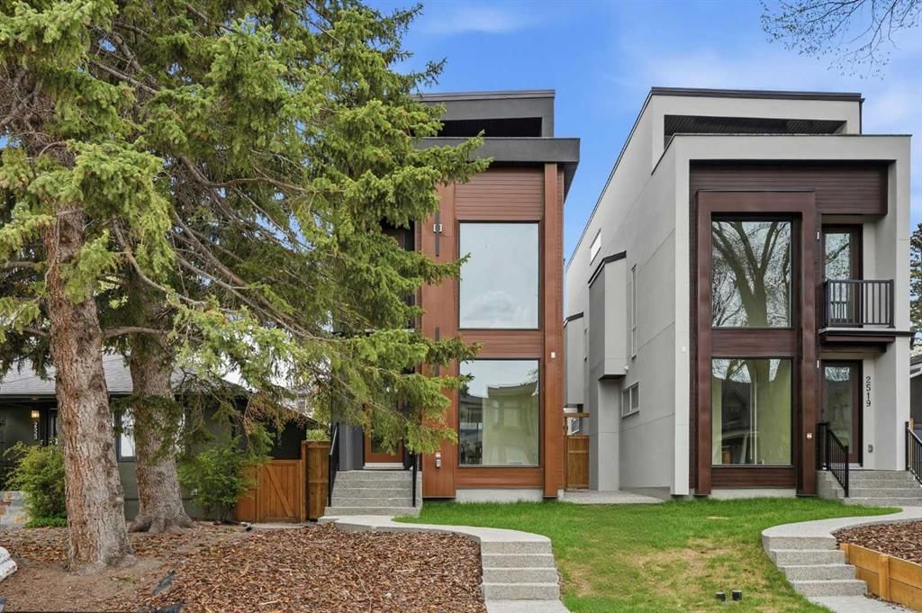 2521 19A Street SW, Calgary — main listing photo