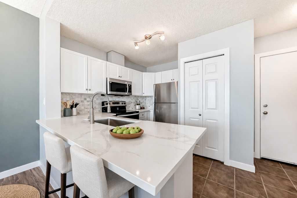 2507, 1053 10 Street SW, Calgary — photo 5 of 25