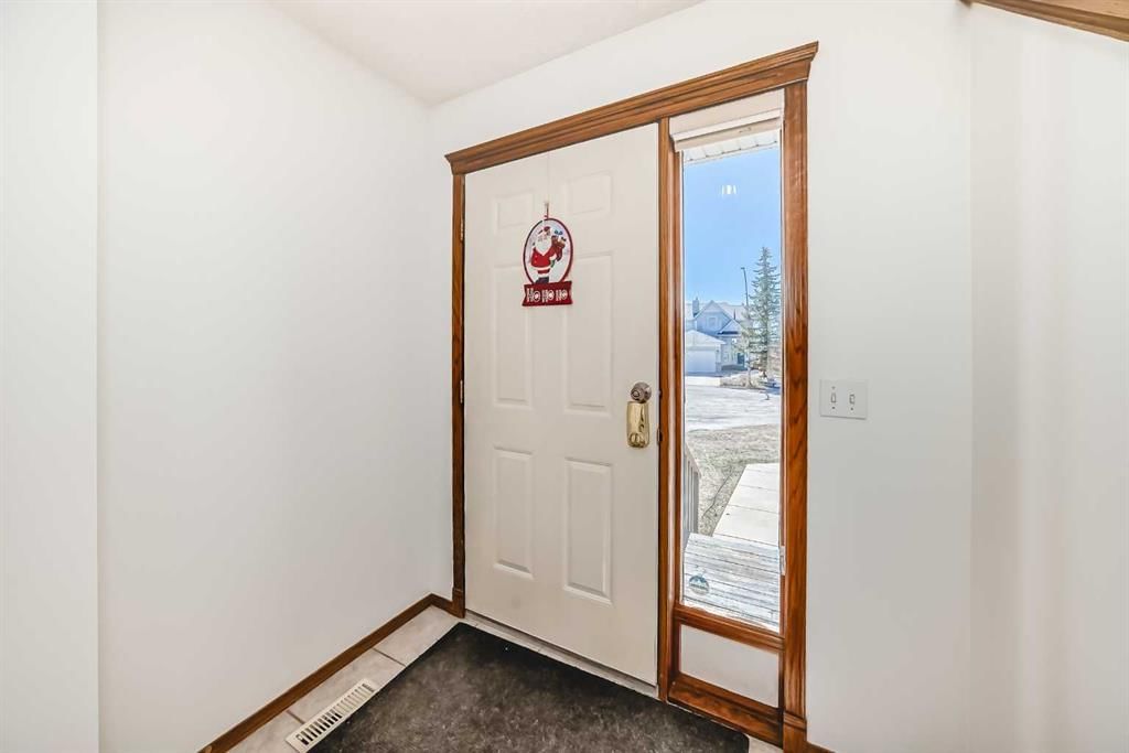 141 Arbour Crest Mews NW, Calgary — photo 4 of 50
